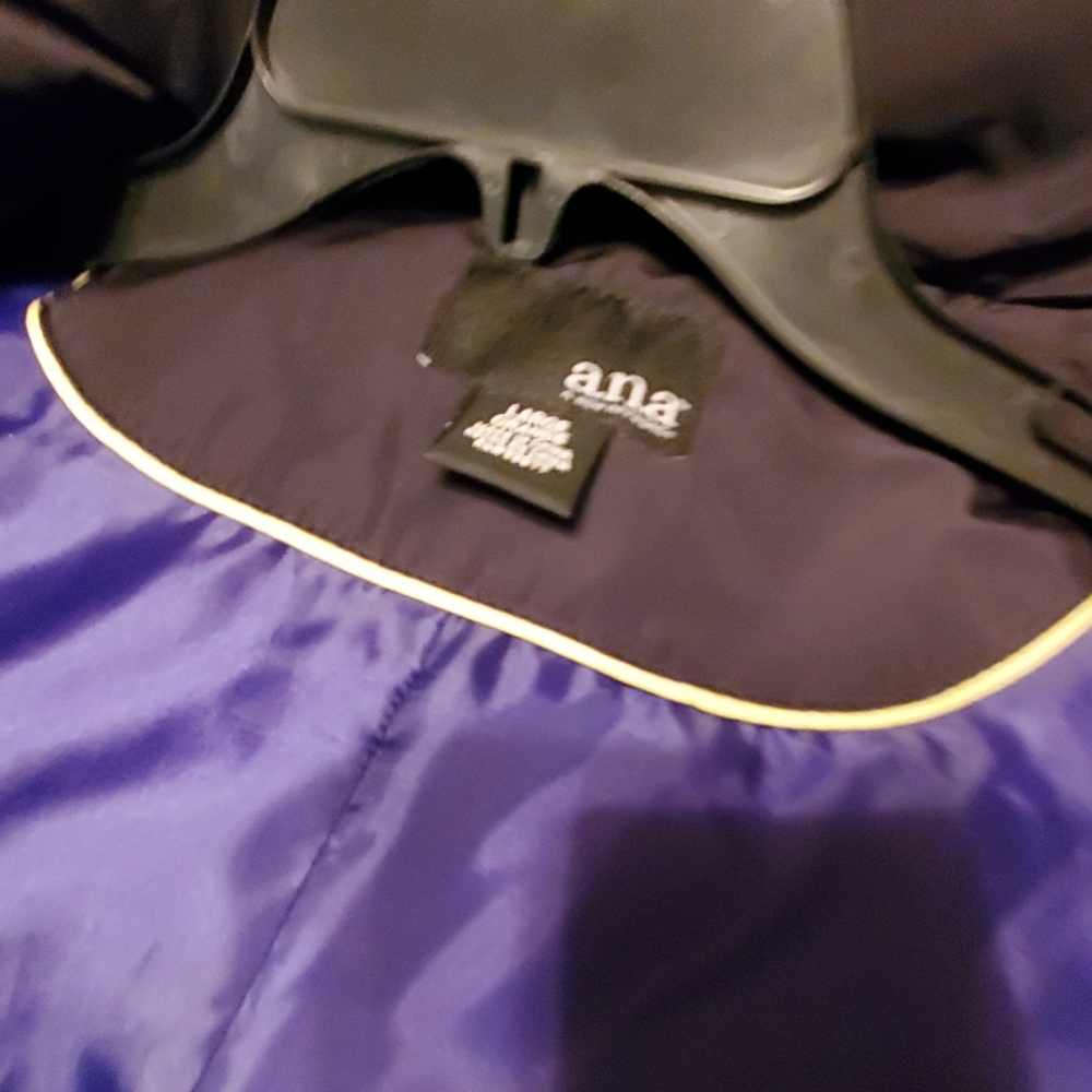 Jacket - Picture 7 of 7